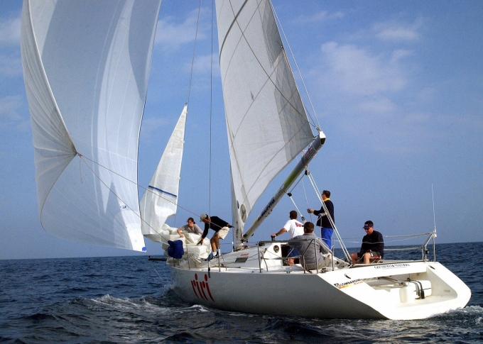 sailing-800831_1280