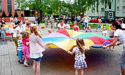 Festyn na Kochanowskiego – Warsztaty Artystyczne na Wesoło - Serwis informacyjny z Raciborza - naszraciborz.pl