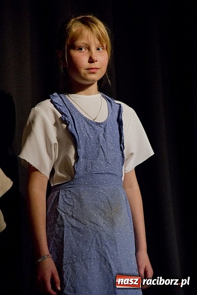 Zdjęcie w galerii na portalu naszraciborz.pl: Raciborskie Studio Baśni przedstawiło Kopciuszka wiadomości z regionu