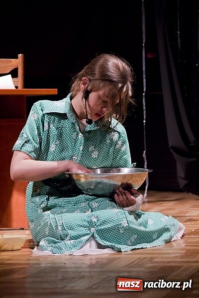 Zdjęcie w galerii na portalu naszraciborz.pl: Raciborskie Studio Baśni przedstawiło Kopciuszka wiadomości z regionu