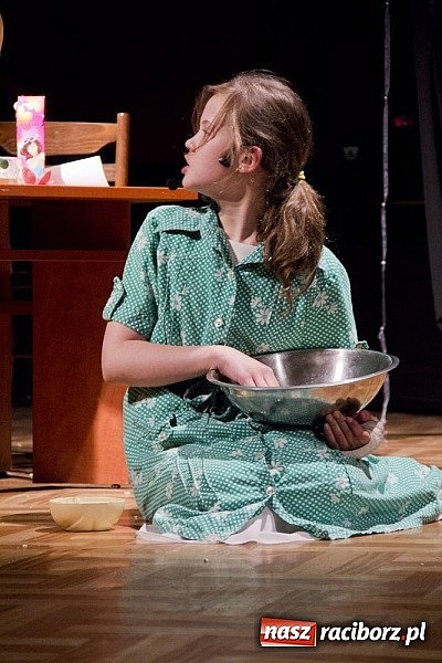 Zdjęcie w galerii na portalu naszraciborz.pl: Raciborskie Studio Baśni przedstawiło Kopciuszka wiadomości z regionu
