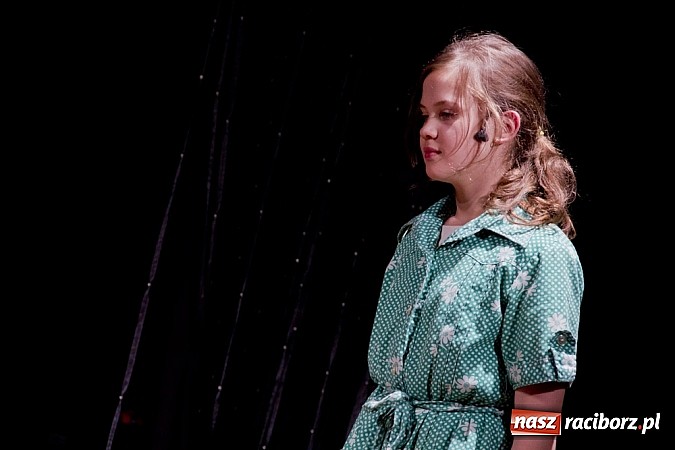 Zdjęcie w galerii na portalu naszraciborz.pl: Raciborskie Studio Baśni przedstawiło Kopciuszka wiadomości z regionu