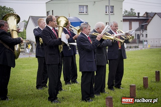 Zdjęcie w galerii na portalu naszraciborz.pl: Dziś Boże Ciało. Gościliśmy w Studziennej wiadomości z regionu