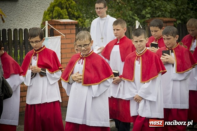 Zdjęcie w galerii na portalu naszraciborz.pl: Dziś Boże Ciało. Gościliśmy w Studziennej wiadomości z regionu