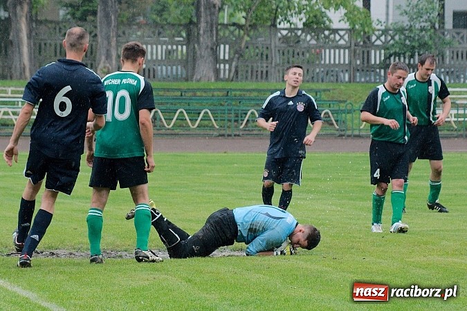 Zdjęcie w galerii na portalu naszraciborz.pl: Płonia - Raszczyce: Pogrom przy Wyszyńskiego wiadomości z regionu