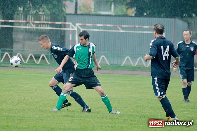 Zdjęcie w galerii na portalu naszraciborz.pl: Płonia - Raszczyce: Pogrom przy Wyszyńskiego wiadomości z regionu
