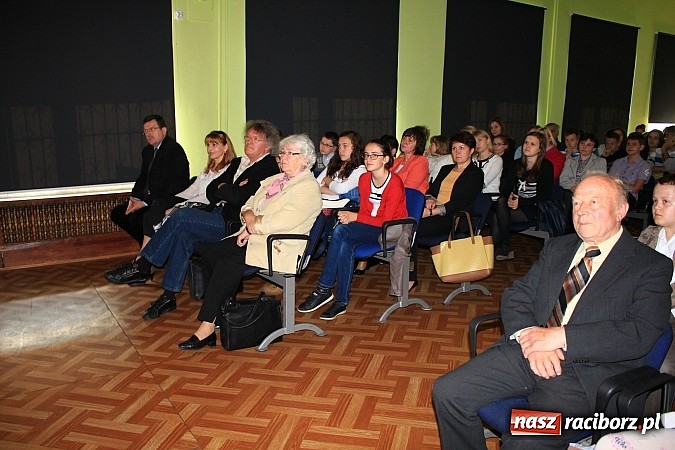 Zdjęcie w galerii na portalu naszraciborz.pl: Poseł Siedlaczek: Wielojęzyczność jest trendy wiadomości z regionu