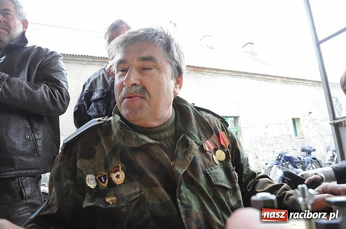 Zdjęcie w galerii na portalu naszraciborz.pl: Oldtimery zajechały do naszego powiatu wiadomości z regionu