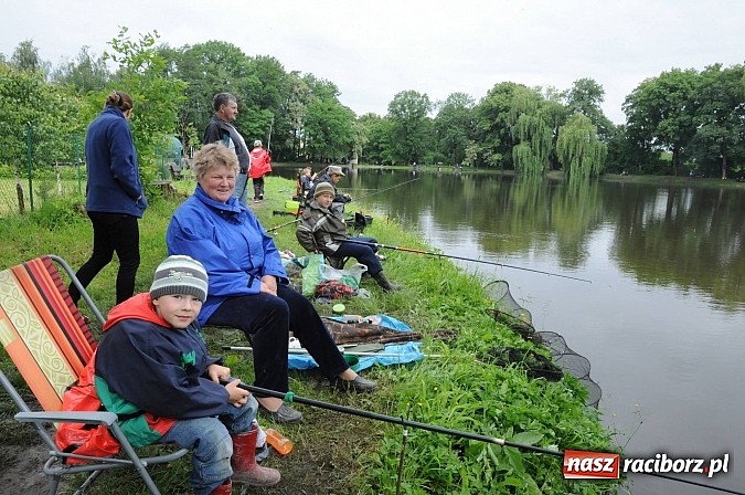 Zdjęcie w galerii na portalu naszraciborz.pl: Wędkarski Dzień Dziecka na Trzecioku wiadomości z regionu