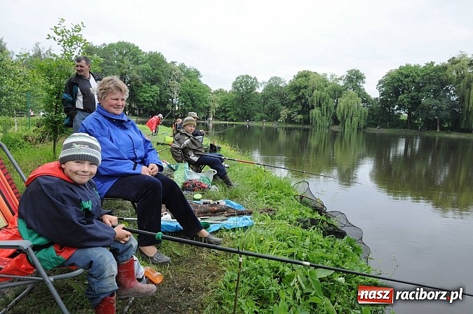 Zdjęcie w galerii na portalu naszraciborz.pl: Wędkarski Dzień Dziecka na Trzecioku wiadomości z regionu