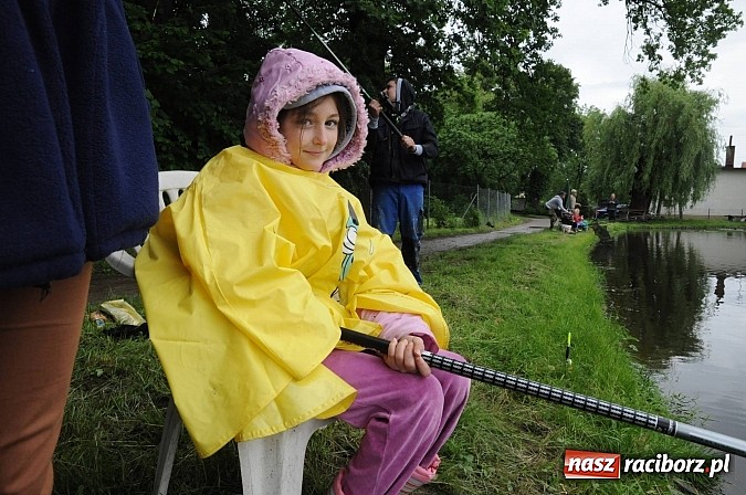 Zdjęcie w galerii na portalu naszraciborz.pl: Wędkarski Dzień Dziecka na Trzecioku wiadomości z regionu