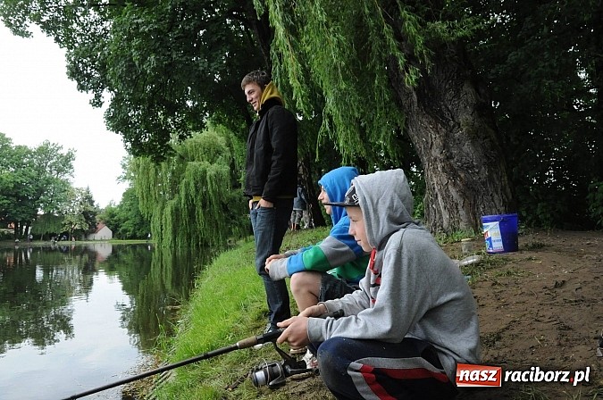 Zdjęcie w galerii na portalu naszraciborz.pl: Wędkarski Dzień Dziecka na Trzecioku wiadomości z regionu
