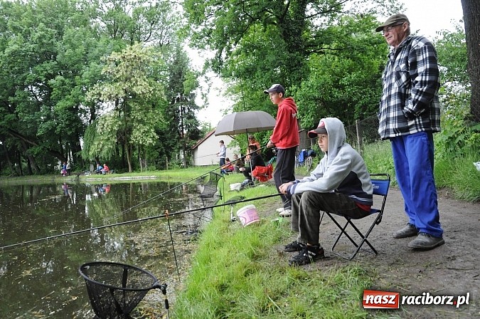 Zdjęcie w galerii na portalu naszraciborz.pl: Wędkarski Dzień Dziecka na Trzecioku wiadomości z regionu