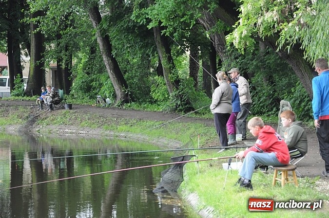 Zdjęcie w galerii na portalu naszraciborz.pl: Wędkarski Dzień Dziecka na Trzecioku wiadomości z regionu