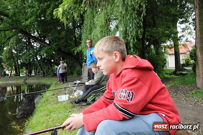 Zdjęcie w galerii na portalu naszraciborz.pl: Wędkarski Dzień Dziecka na Trzecioku wiadomości z regionu
