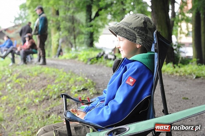 Zdjęcie w galerii na portalu naszraciborz.pl: Wędkarski Dzień Dziecka na Trzecioku wiadomości z regionu
