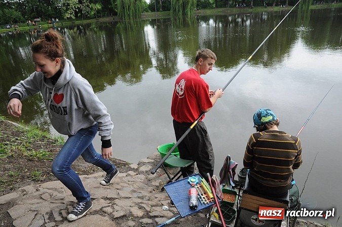 Zdjęcie w galerii na portalu naszraciborz.pl: Wędkarski Dzień Dziecka na Trzecioku wiadomości z regionu