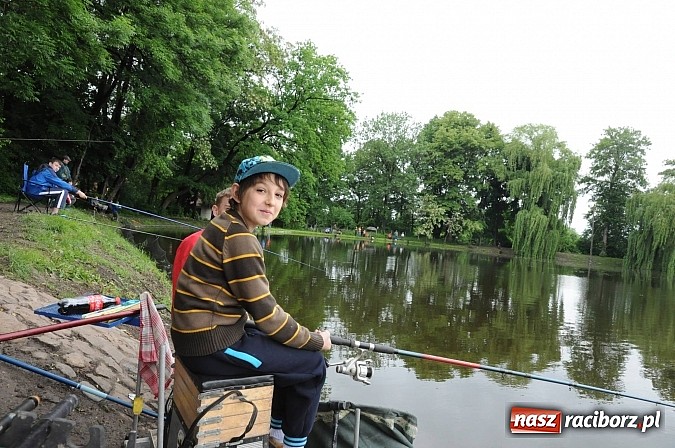 Zdjęcie w galerii na portalu naszraciborz.pl: Wędkarski Dzień Dziecka na Trzecioku wiadomości z regionu