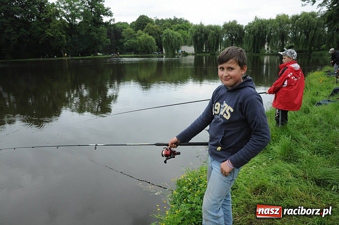 Zdjęcie w galerii na portalu naszraciborz.pl: Wędkarski Dzień Dziecka na Trzecioku wiadomości z regionu