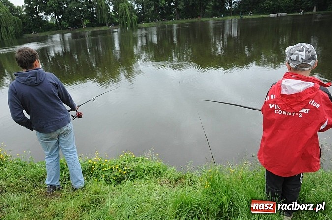 Zdjęcie w galerii na portalu naszraciborz.pl: Wędkarski Dzień Dziecka na Trzecioku wiadomości z regionu