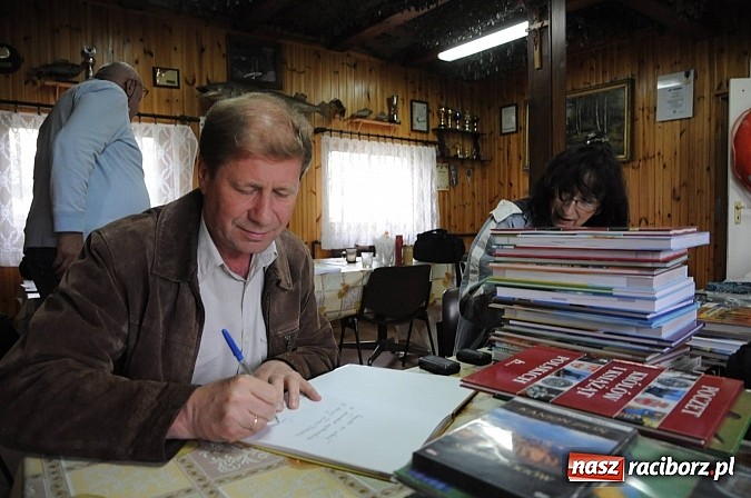 Zdjęcie w galerii na portalu naszraciborz.pl: Wędkarski Dzień Dziecka na Trzecioku wiadomości z regionu