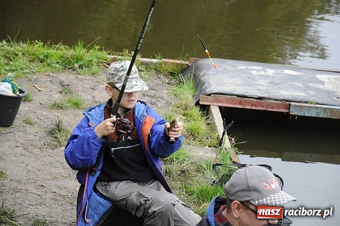 Zdjęcie w galerii na portalu naszraciborz.pl: Wędkarski Dzień Dziecka na Trzecioku wiadomości z regionu