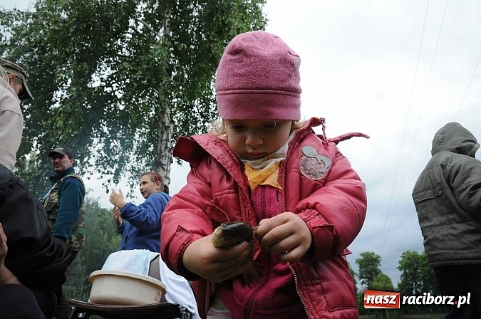 Zdjęcie w galerii na portalu naszraciborz.pl: Wędkarski Dzień Dziecka na Trzecioku wiadomości z regionu