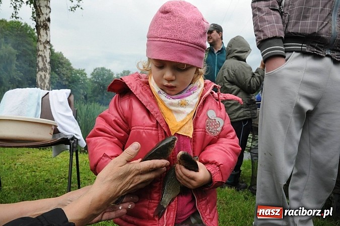 Zdjęcie w galerii na portalu naszraciborz.pl: Wędkarski Dzień Dziecka na Trzecioku wiadomości z regionu