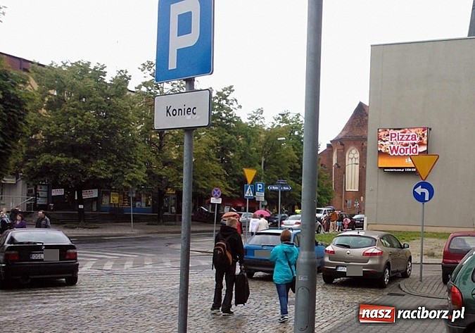 Zdjęcie w galerii na portalu naszraciborz.pl: Tu przydałyby się częstsze kontrole. Straż miejska nie reagowała wiadomości z regionu