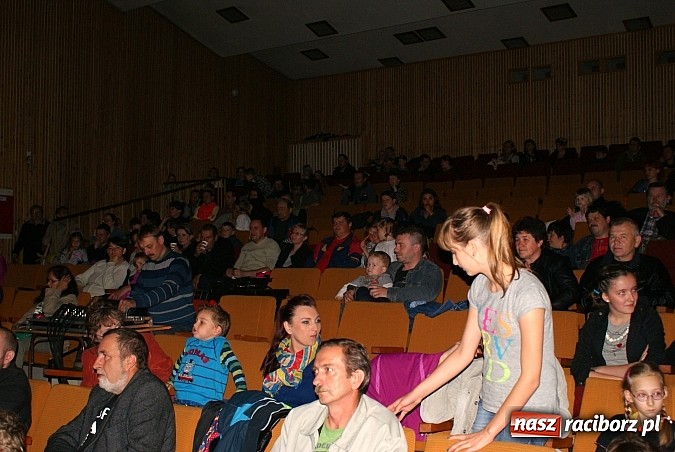 Zdjęcie w galerii na portalu naszraciborz.pl: Dzień Dziecka z Kubusiem Puchatkiem w Kuźni Raciborskiej wiadomości z regionu