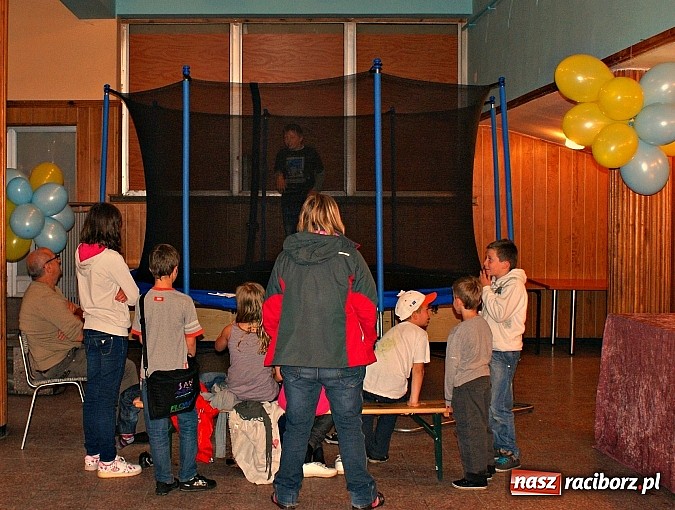Zdjęcie w galerii na portalu naszraciborz.pl: Dzień Dziecka z Kubusiem Puchatkiem w Kuźni Raciborskiej wiadomości z regionu