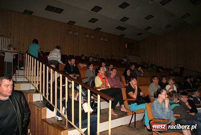 Zdjęcie w galerii na portalu naszraciborz.pl: Dzień Dziecka z Kubusiem Puchatkiem w Kuźni Raciborskiej wiadomości z regionu