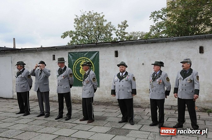 Zdjęcie w galerii na portalu naszraciborz.pl: Strzelanie królewskie 2013. Kazimierz Domasik nowym raciborskim królem kurkowym wiadomości z regionu