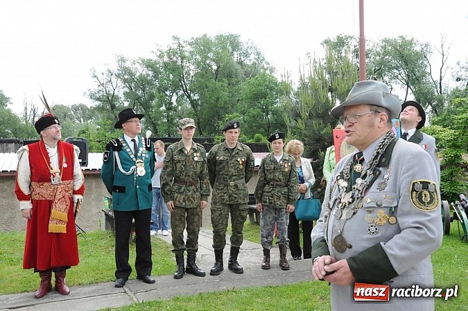 Zdjęcie w galerii na portalu naszraciborz.pl: Strzelanie królewskie 2013. Kazimierz Domasik nowym raciborskim królem kurkowym wiadomości z regionu