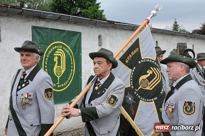 Zdjęcie w galerii na portalu naszraciborz.pl: Strzelanie królewskie 2013. Kazimierz Domasik nowym raciborskim królem kurkowym wiadomości z regionu