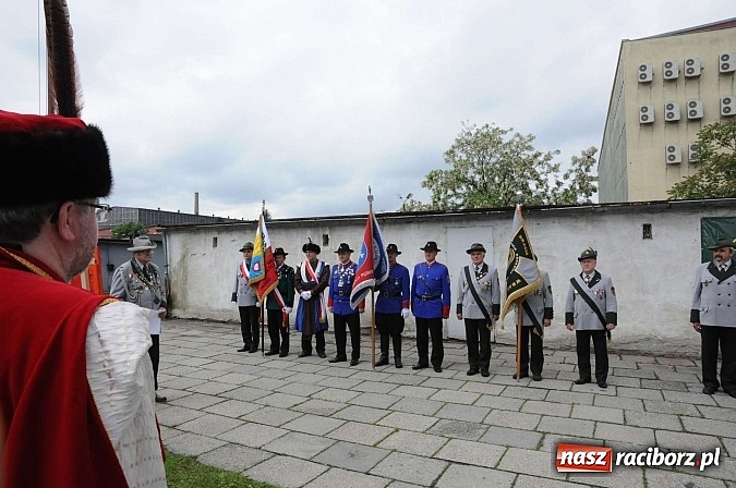 Zdjęcie w galerii na portalu naszraciborz.pl: Strzelanie królewskie 2013. Kazimierz Domasik nowym raciborskim królem kurkowym wiadomości z regionu