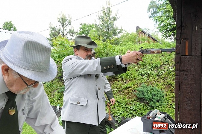 Zdjęcie w galerii na portalu naszraciborz.pl: Strzelanie królewskie 2013. Kazimierz Domasik nowym raciborskim królem kurkowym wiadomości z regionu