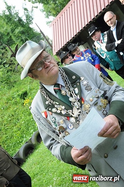 Zdjęcie w galerii na portalu naszraciborz.pl: Strzelanie królewskie 2013. Kazimierz Domasik nowym raciborskim królem kurkowym wiadomości z regionu