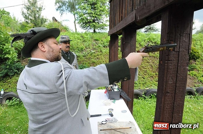 Zdjęcie w galerii na portalu naszraciborz.pl: Strzelanie królewskie 2013. Kazimierz Domasik nowym raciborskim królem kurkowym wiadomości z regionu
