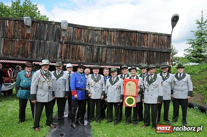 Zdjęcie w galerii na portalu naszraciborz.pl: Strzelanie królewskie 2013. Kazimierz Domasik nowym raciborskim królem kurkowym wiadomości z regionu