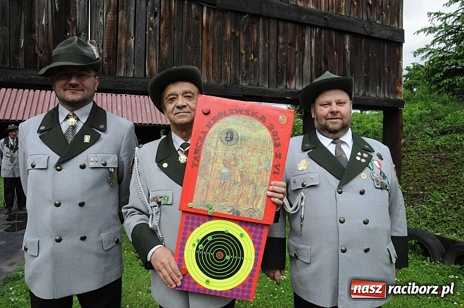 Zdjęcie w galerii na portalu naszraciborz.pl: Strzelanie królewskie 2013. Kazimierz Domasik nowym raciborskim królem kurkowym wiadomości z regionu