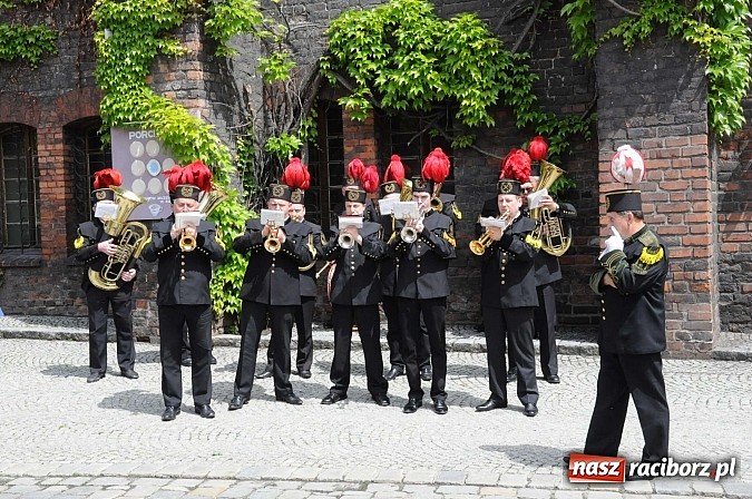 Zdjęcie w galerii na portalu naszraciborz.pl: Strzelanie królewskie 2013. Kazimierz Domasik nowym raciborskim królem kurkowym wiadomości z regionu