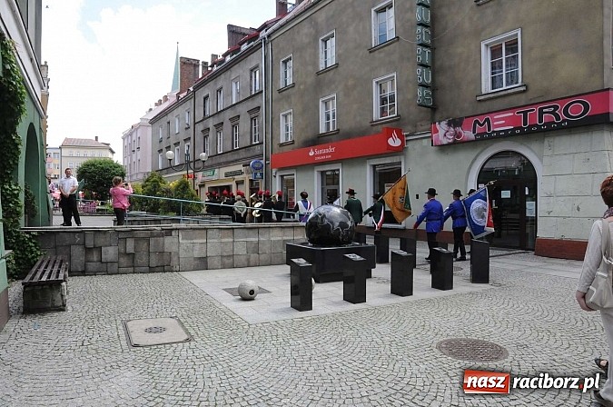 Zdjęcie w galerii na portalu naszraciborz.pl: Strzelanie królewskie 2013. Kazimierz Domasik nowym raciborskim królem kurkowym wiadomości z regionu