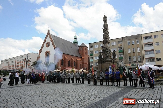 Zdjęcie w galerii na portalu naszraciborz.pl: Strzelanie królewskie 2013. Kazimierz Domasik nowym raciborskim królem kurkowym wiadomości z regionu
