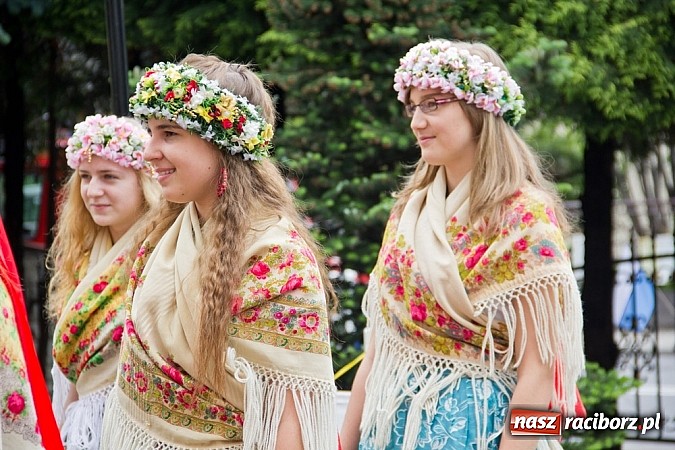 Zdjęcie w galerii na portalu naszraciborz.pl: Prymicje ks. Tomasza Kozy SDS w Sudole wiadomości z regionu