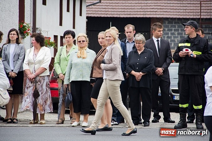 Zdjęcie w galerii na portalu naszraciborz.pl: Prymicje ks. Tomasza Kozy SDS w Sudole wiadomości z regionu