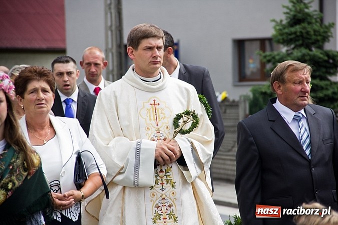 Zdjęcie w galerii na portalu naszraciborz.pl: Prymicje ks. Tomasza Kozy SDS w Sudole wiadomości z regionu