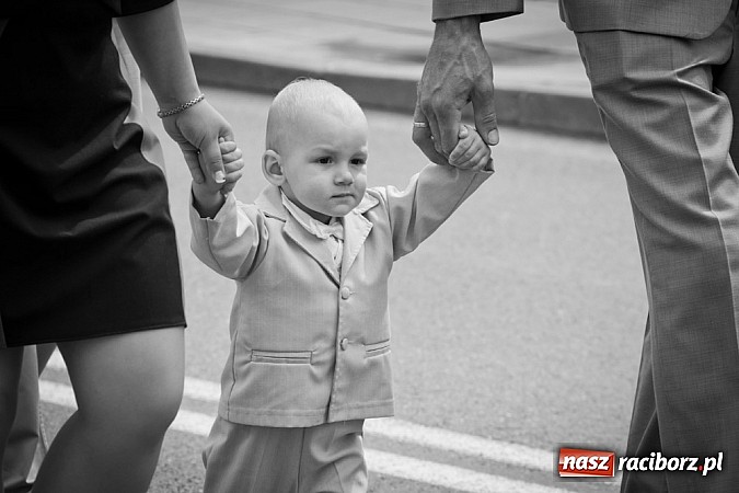 Zdjęcie w galerii na portalu naszraciborz.pl: Prymicje ks. Tomasza Kozy SDS w Sudole wiadomości z regionu