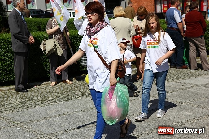 Zdjęcie w galerii na portalu naszraciborz.pl: Raciborski Marsz dla Życia i Rodziny wiadomości z regionu