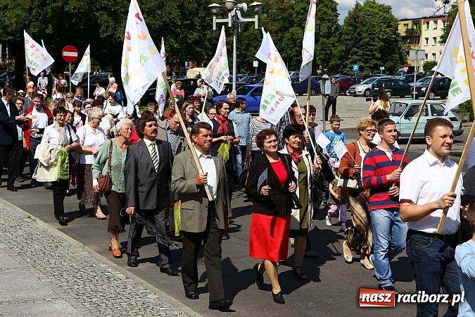 Zdjęcie w galerii na portalu naszraciborz.pl: Raciborski Marsz dla Życia i Rodziny wiadomości z regionu